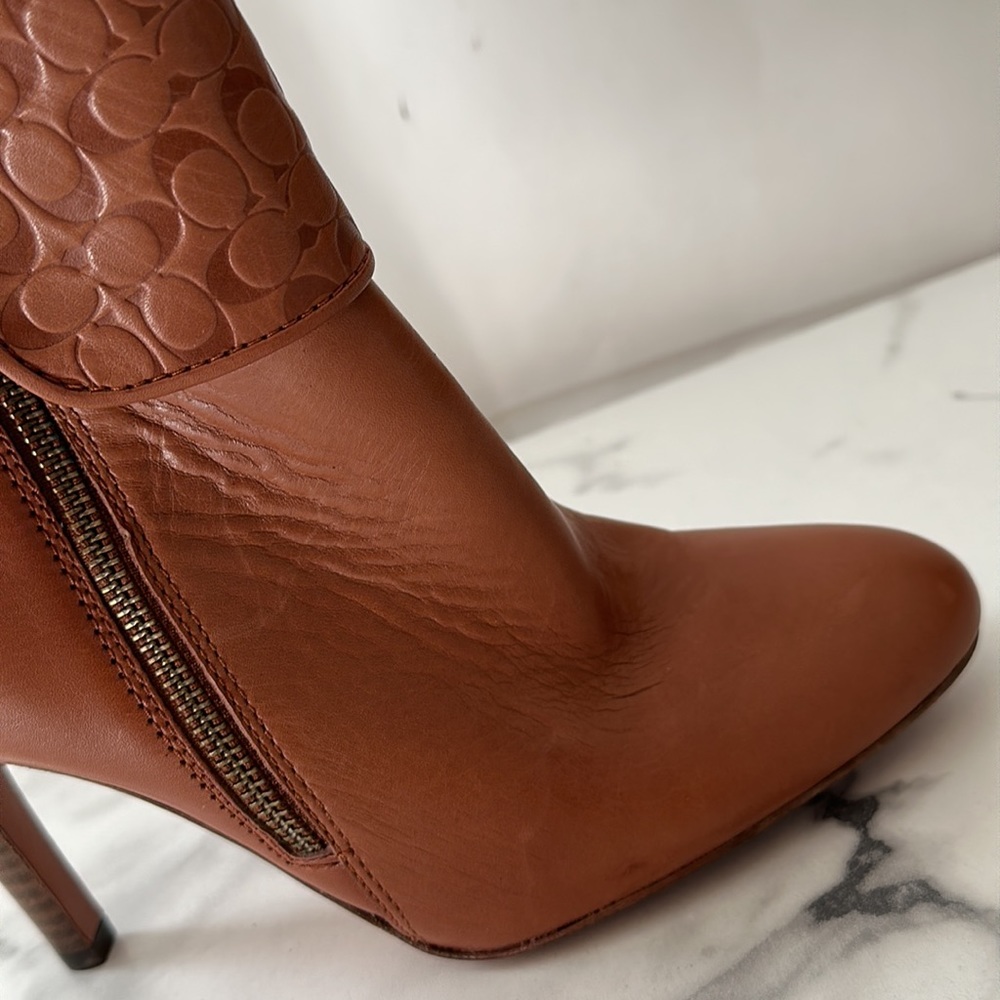 Coach- Mackenna CC logo ankle boot - Picture 5 of 16
